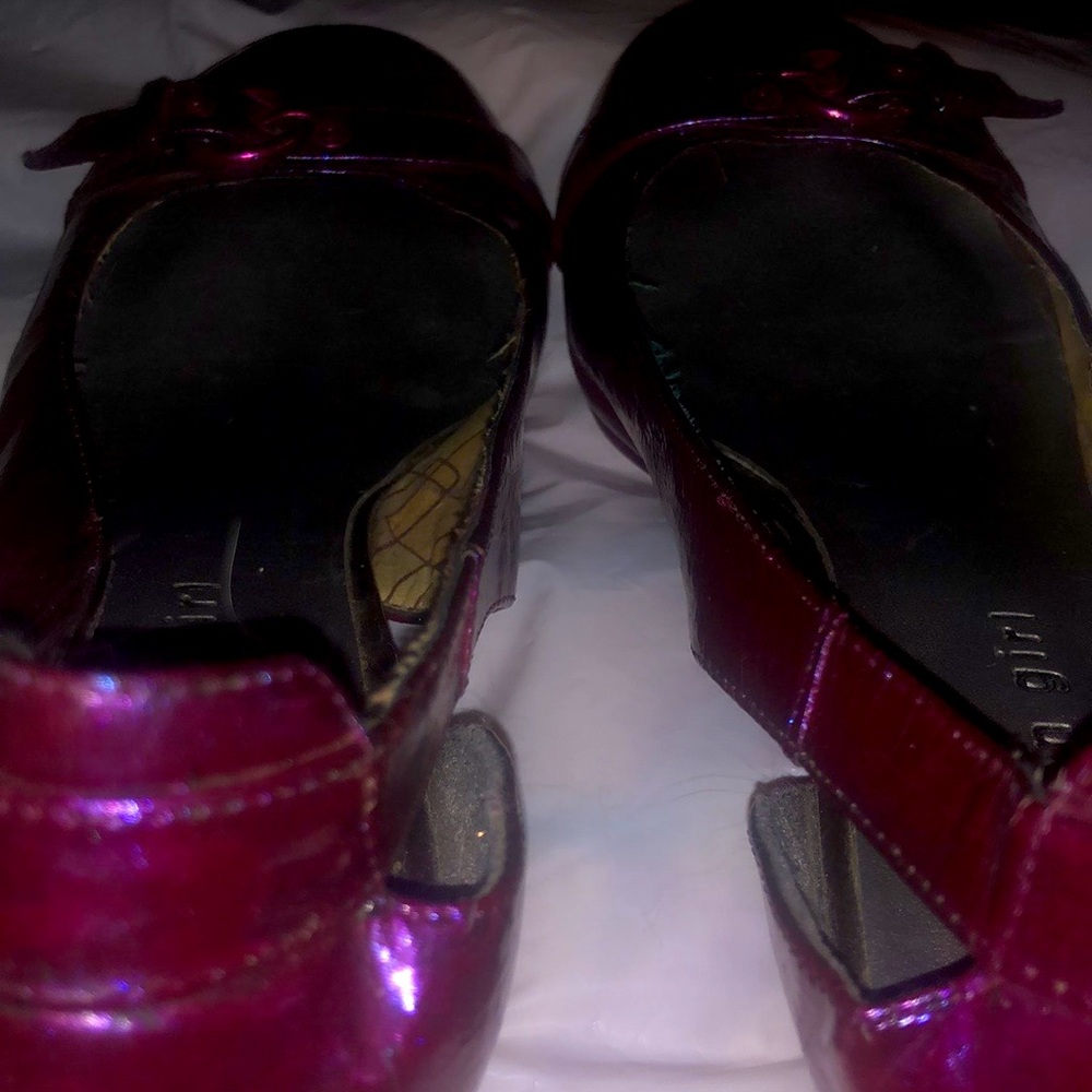 Shimmery blue-magenta painted Madden Girl heels - Picture 2 of 7